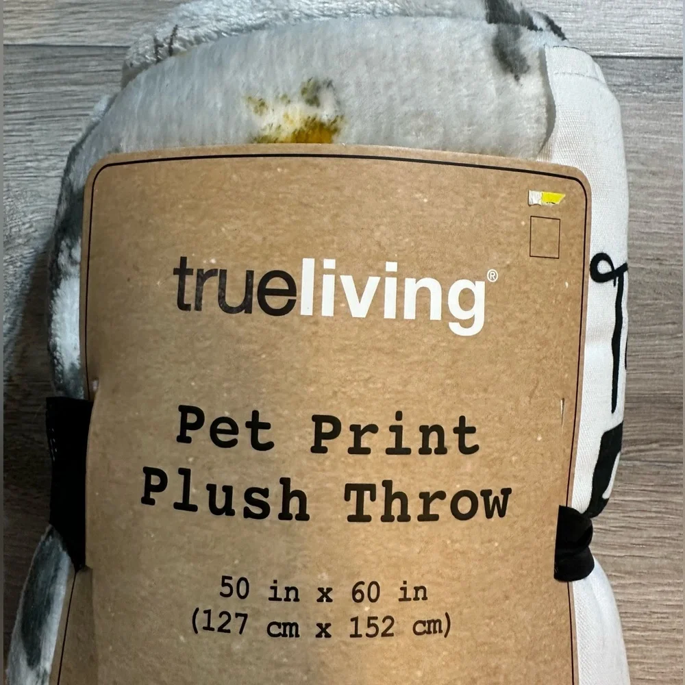 “Talk To The Paw”  Cat Printed Plush Throw  50” x 60” - Picture 3 of 6